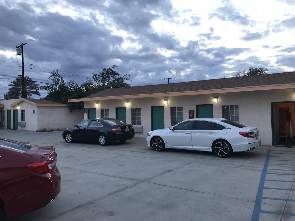 Deluxe Inn Motel Indio Dış mekan fotoğraf