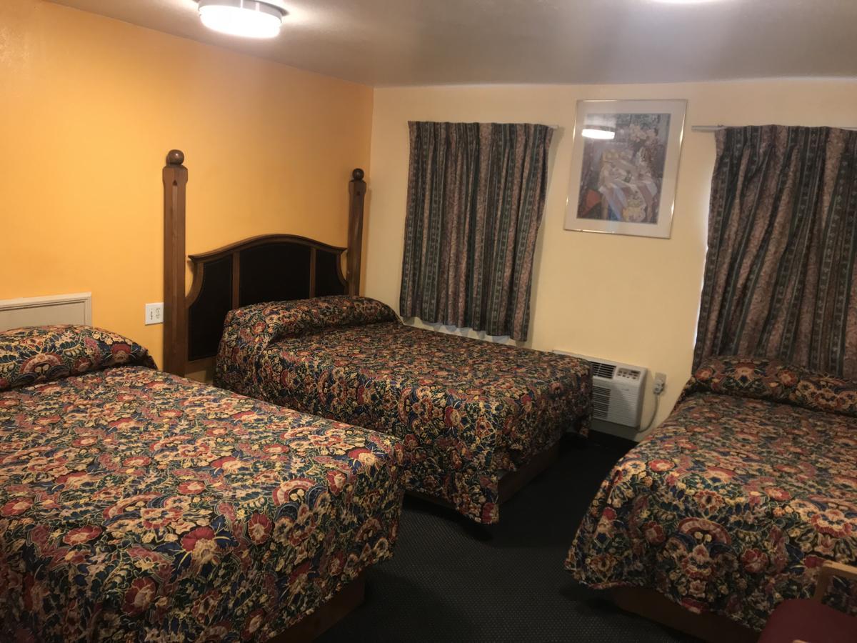 Deluxe Inn Motel Indio Dış mekan fotoğraf